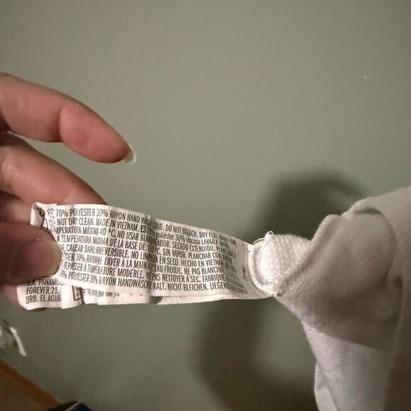 Forever 21 White Flowy Tank Top Size M - Picture 8 of 9